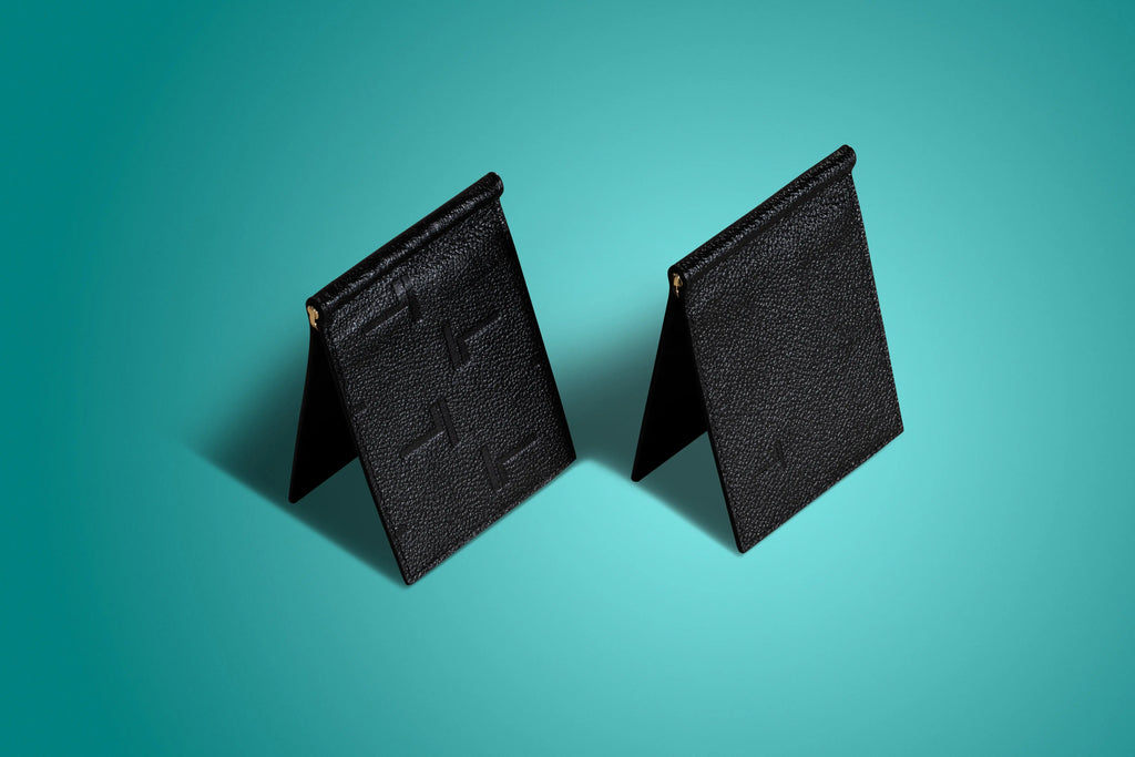 The Elegance of Minimalism: Discovering the Small Wallet